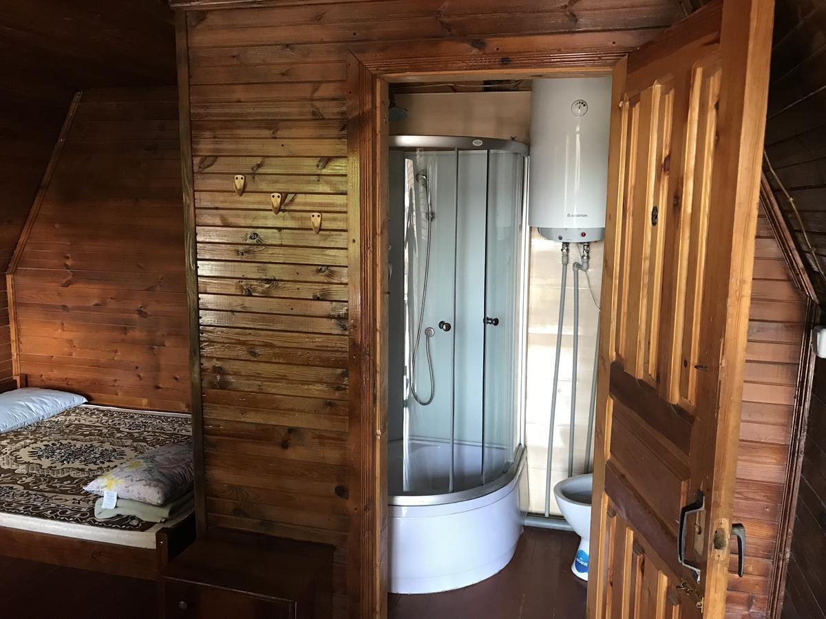 Hotel Номера В Деревянных Домиках Fontanka Exterior foto